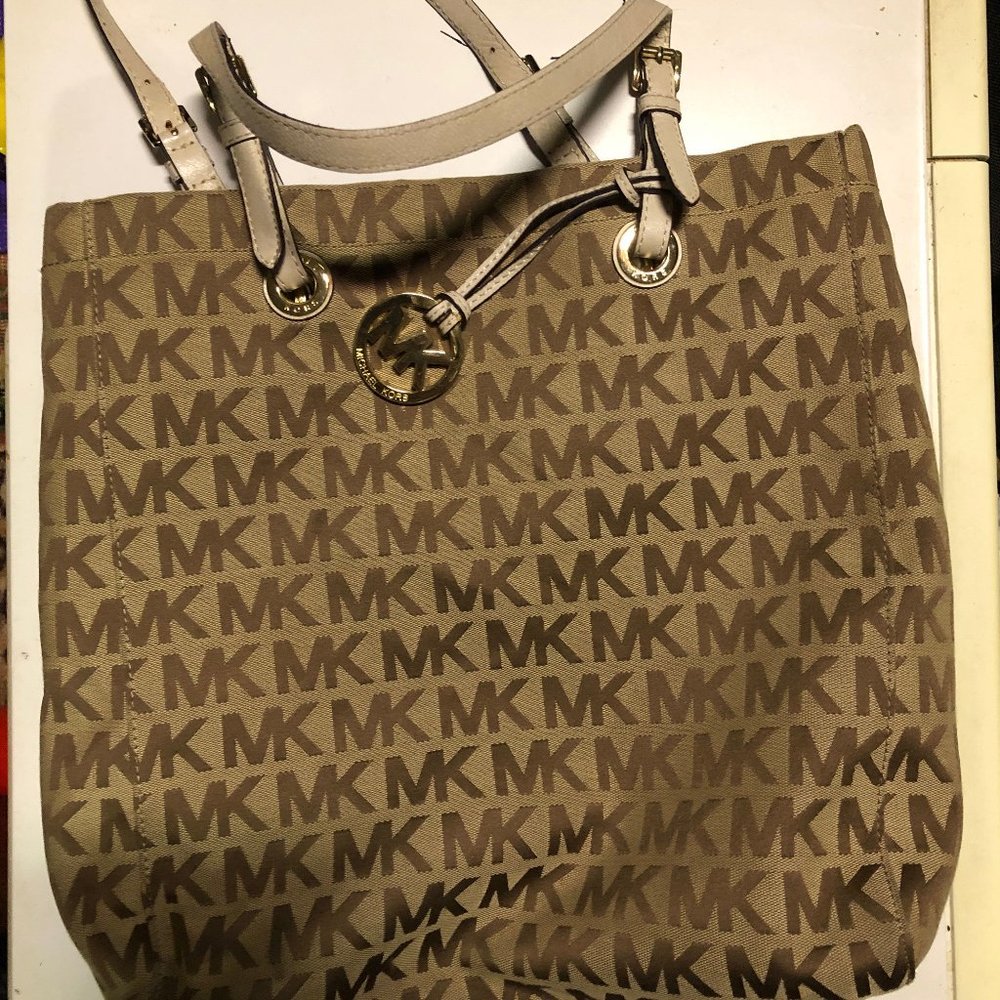 Michael Kors tote